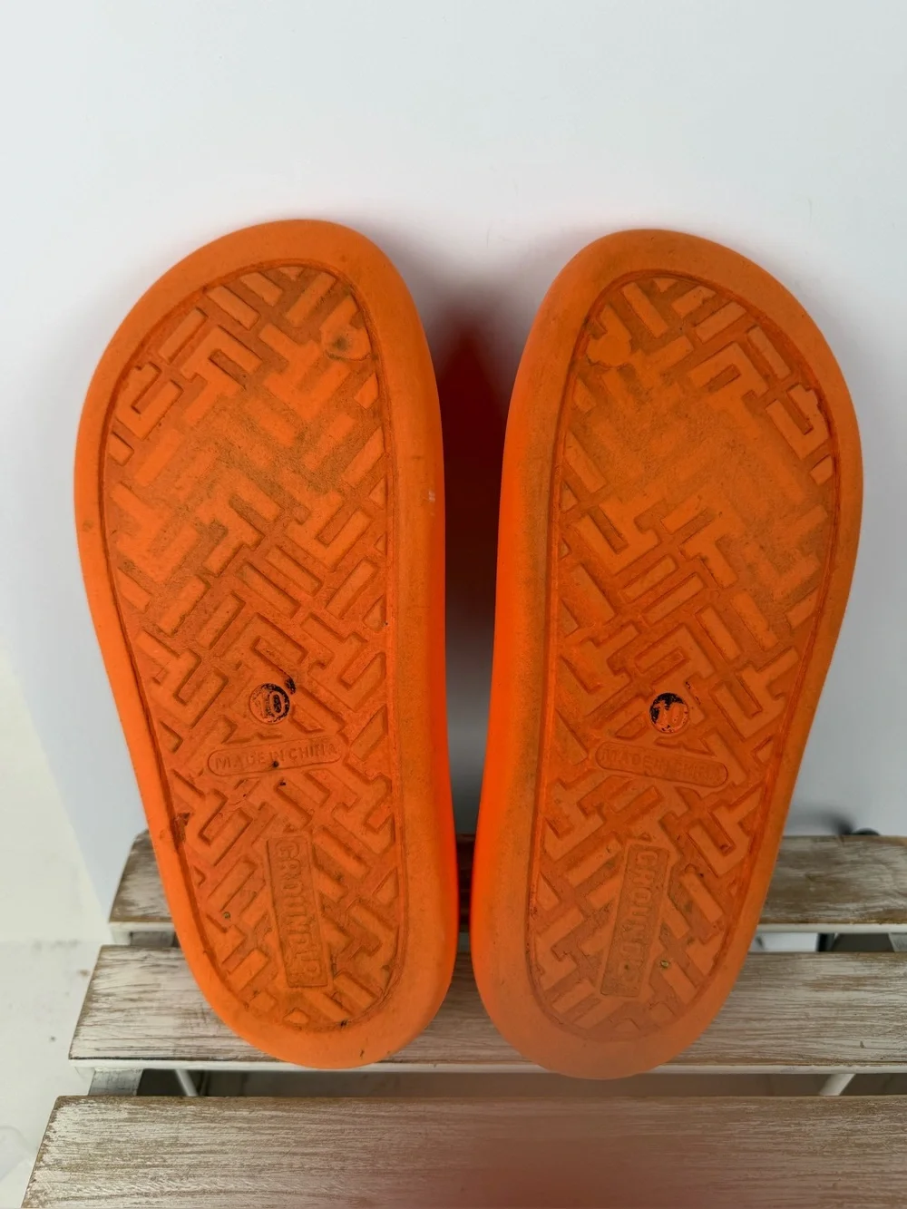 Dragon Ball Z Goku symbol comfort slide sandals signature kanji on strap size 10